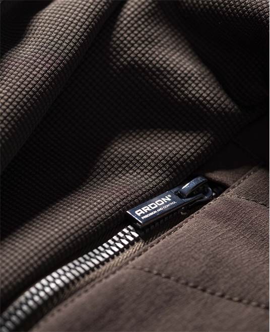 Jachetă de iarnă bărbați ARDON®HYBRID maro - Hai-afara.com I Echipament pentru trekking, drumeții, cățărări, outdoor